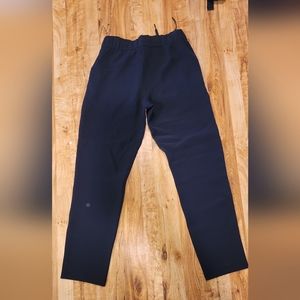 Lululemon on the fly pant